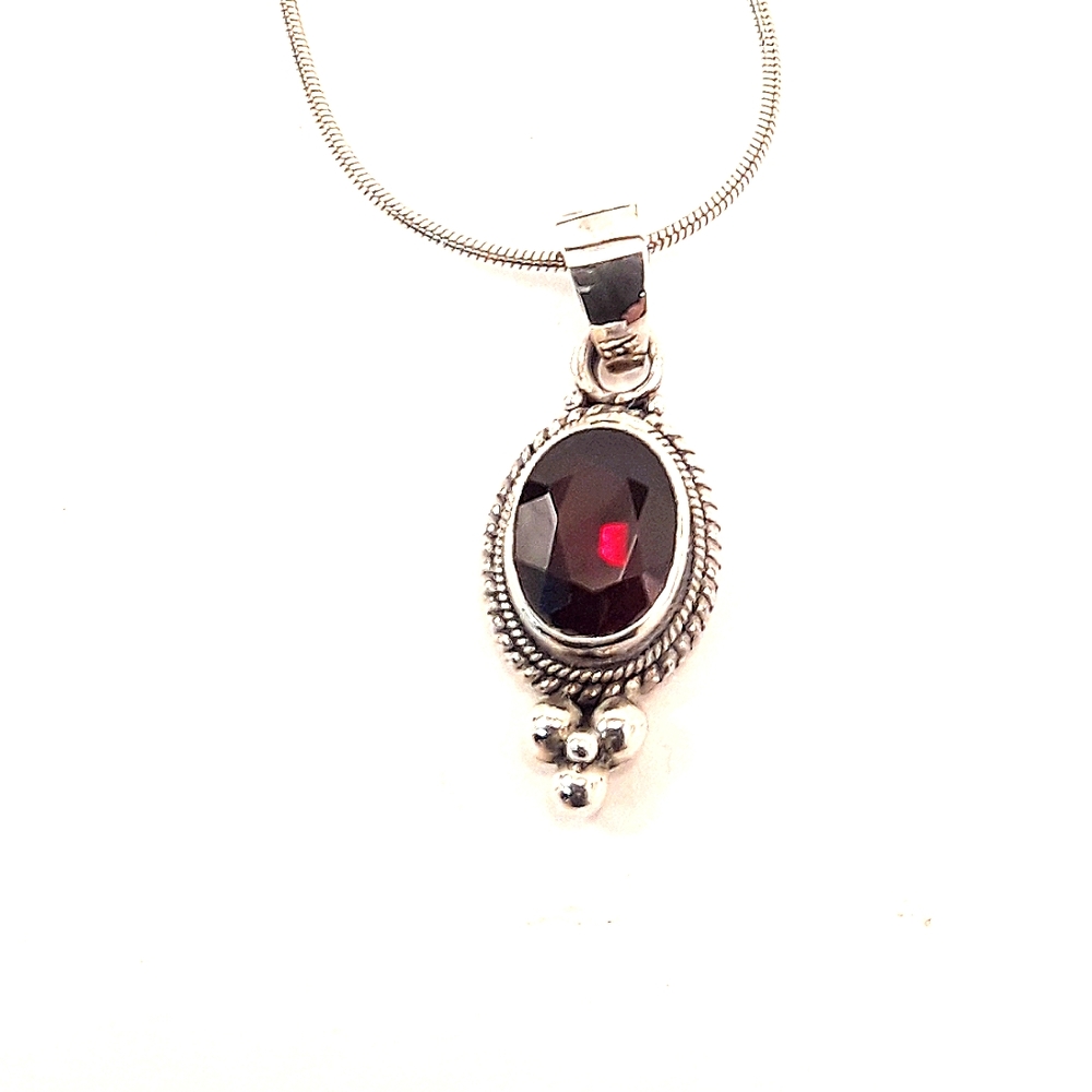 Vtg New Sterling Silver Vera Wolf Garnet Necklace
